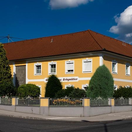 Gaestehaus Stoegmueller Asten Exteriér fotografie
